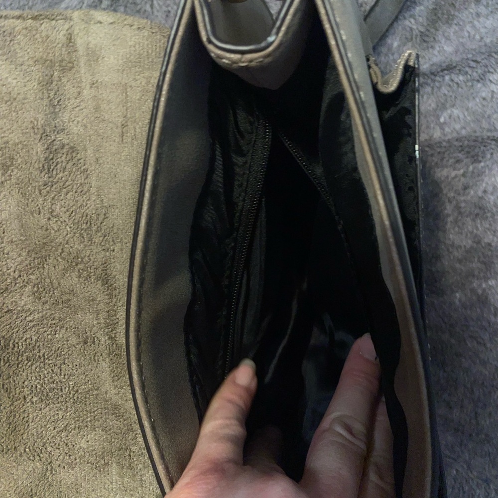Franco Sarto Beautiful Saddle Bag *make offers* - Picture 12 of 14